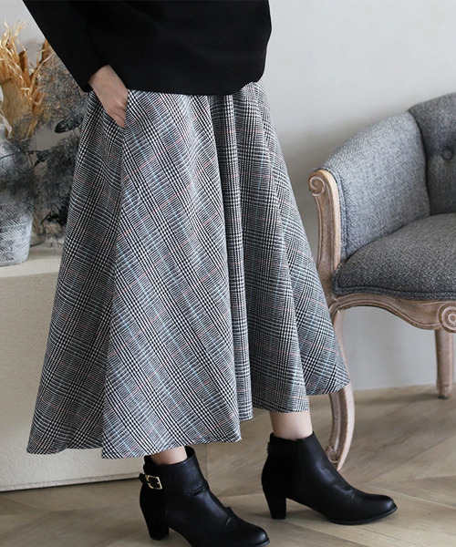 REAL CUBE（リアルキューブ）の「グレンチェックヘムデザインスカート（スカート・レディース・グレー/ブラウン・FREE）」の2枚目の写真