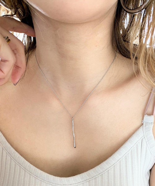 Q（キュー）の「スティックパーツネックレス（ネックレス・レディース・シルバー/ゴールド・ONE SIZE）」の2枚目の写真