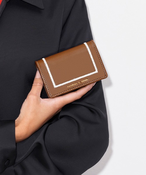 未使用品　トリーバーチ　名刺入れ　カード入れ　ブラック　パスケース　本革 Tory Burch(トリーバーチ) カードケース・名刺入れ(レディース