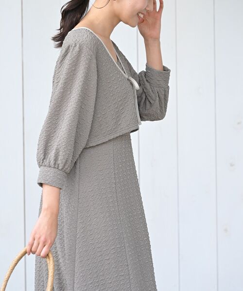 rps（アールピーエス）の「パイピングリボンカーデ×フレアーキャミワンピ（ワンピース・レディース・ブラック/グレー/グレイッシュベージュ・フリー）」の15枚目の写真