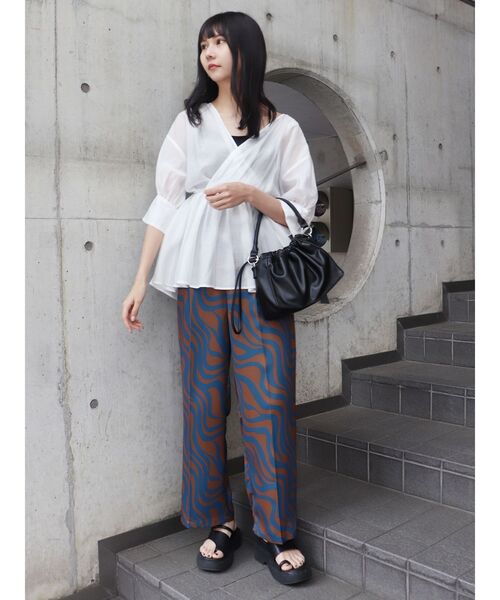 MURUA(ムルーア)の「2WAYハンドルドロストバッグ(ハンドバッグ・レディース・ブラック/イエロー・FREE)」の5枚目の写真