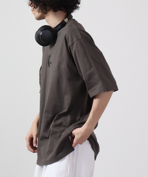 RE730(アールイーセブンサーティー)の「RE730 クロスローズ半袖Tシャツ(Tシャツ/カットソー・メンズ・オフホワイト/グレー/ブラック・L/M)」の18枚目の写真