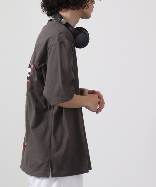 RE730(アールイーセブンサーティー)の「RE730 クロスローズ半袖Tシャツ(Tシャツ/カットソー・メンズ・オフホワイト/グレー/ブラック・L/M)」の19枚目の写真