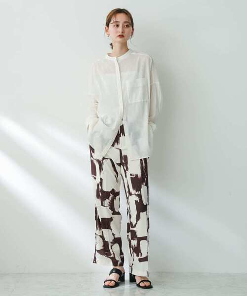 SENSE OF PLACE by URBAN RESEARCH（センスオブプレイスバイアーバンリサーチ）の「バンドカラーヨウリュウシアーシャツ（シャツ/ブラウス・レディース・オフホワイト/ブラック/ライトブルー・ONE）」の8枚目の写真