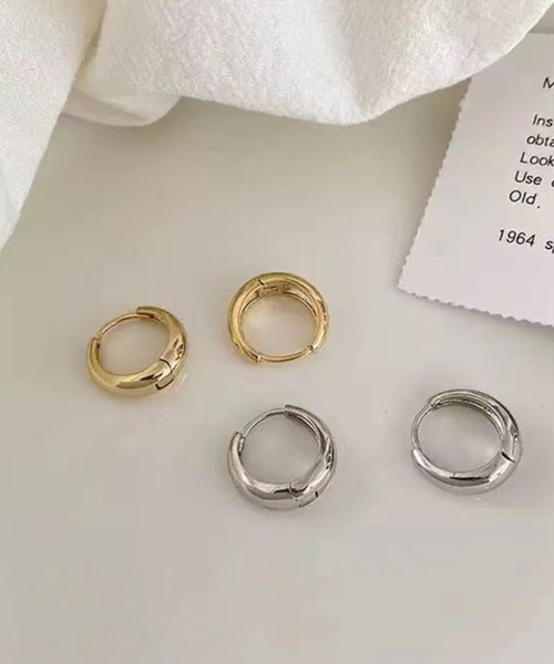 almo(アルモ)の「ボリュームリングミニフープピアス/ペア(RO)(ピアス(両耳用)・レディース・シルバー/ゴールド・FREE)」の3枚目の写真