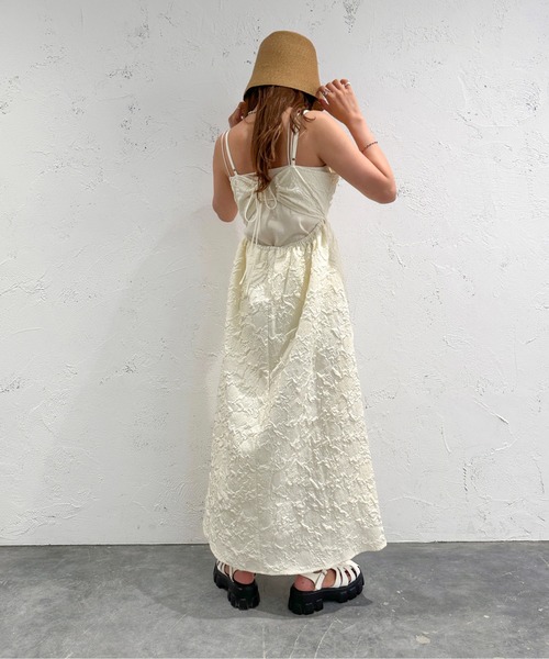 apres jour mignon(アプレジュールミニョン)の「ふくれジャガードキャミワンピース【ZOZOTOWN限定アイテム】(ワンピース・レディース・ブルー/ブラック/アイボリー・X-LARGE/SMALL/MEDIUM)」の10枚目の写真
