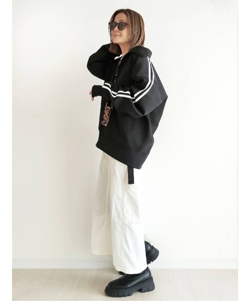 notch.（ノッチ）の「【 notch. by yui 】トラックジャケット（ジャージ・レディース・ブラック/ブラウン/ベージュ/ネイビー/ダークブルー/ホワイト・M）」の9枚目の写真