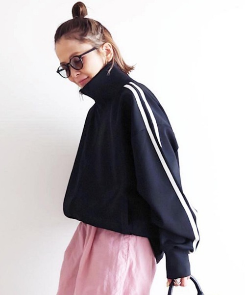 notch.（ノッチ）の「【 notch. by yui 】トラックジャケット（ジャージ・レディース・ブラック/ブラウン/ベージュ/ネイビー/ダークブルー/ホワイト・M）」の14枚目の写真