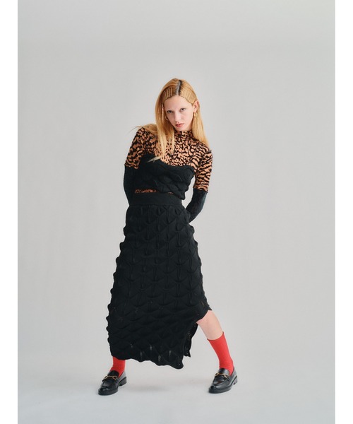 led.tokyo（レッドトウキョウ）の「【led.tokyo】WAVE KNIT BUSTIER（Tシャツ/カットソー・レディース・ブラック/ブルー・FREE）」の4枚目の写真