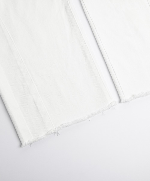 SUGAR BISKET（シュガービスケット）の「フリンジカーブデニム（デニムパンツ・レディース・ホワイト/ブルー/グレー・M/L）」の16枚目の写真