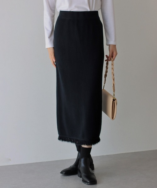 BLUEEAST（ブルーイースト）の「フリンジニットタイトスカート（スカート・レディース・ブラック/アイボリー/グレー・MEDIUM）」の9枚目の写真