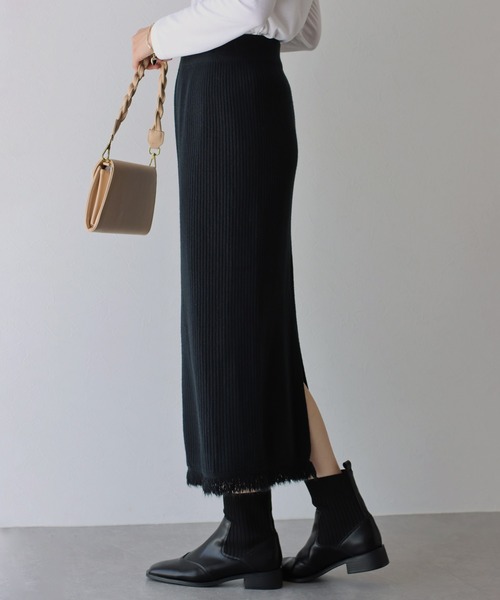 BLUEEAST（ブルーイースト）の「フリンジニットタイトスカート（スカート・レディース・ブラック/アイボリー/グレー・MEDIUM）」の10枚目の写真