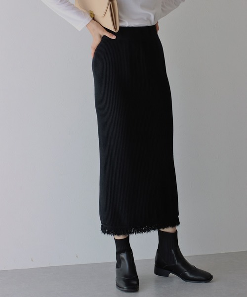 BLUEEAST（ブルーイースト）の「フリンジニットタイトスカート（スカート・レディース・ブラック/アイボリー/グレー・MEDIUM）」の11枚目の写真