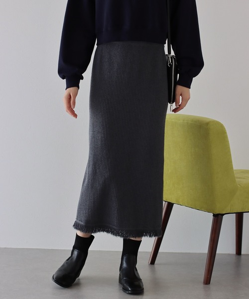 BLUEEAST（ブルーイースト）の「フリンジニットタイトスカート（スカート・レディース・ブラック/アイボリー/グレー・MEDIUM）」の14枚目の写真