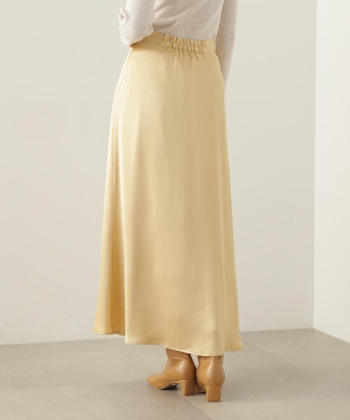 N.（N. Natural Beauty Basic）（エヌエヌナチュラルビューティーベーシック）の「【S Size Line】◆ナローサテンスカート（スカート・レディース・ブラック/オフホワイト/イエロー・SMALL/MEDIUM）」の22枚目の写真