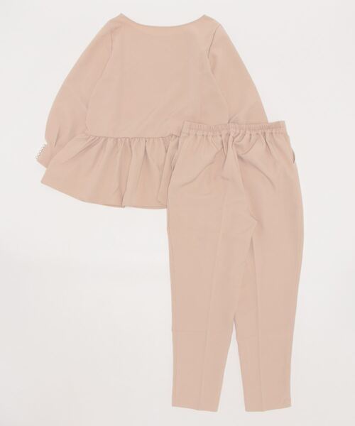 alotta(アロッタ)の「きれいめペプラムセットアップ(スーツパンツ・レディース・ベージュ/ブラック・L/LL/M)」の9枚目の写真