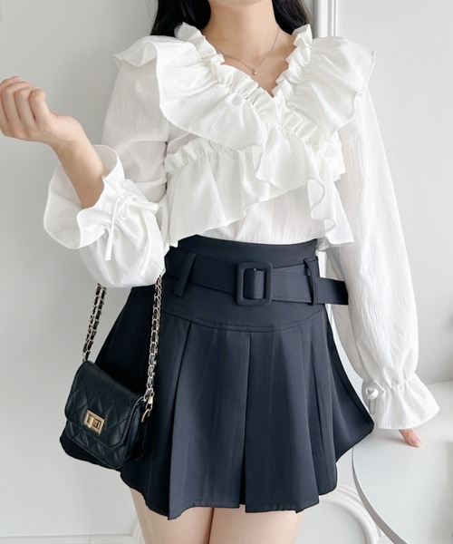 Loueme(ルエム)の「クロスフリルリボン2WAYショートブラウス(シャツ/ブラウス・レディース・ピンク/ブラック/ホワイト・FREE)」の6枚目の写真