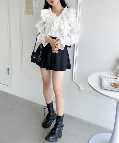 Loueme(ルエム)の「クロスフリルリボン2WAYショートブラウス(シャツ/ブラウス・レディース・ピンク/ブラック/ホワイト・FREE)」の8枚目の写真