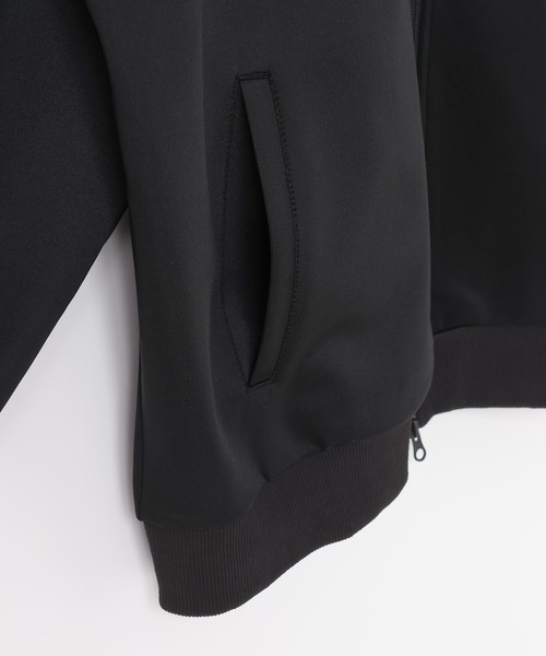LOWRYS FARM（ローリーズファーム）の「トラックジャケット 994187（ジャージ・メンズ・ブラック/チャコールグレー・MEDIUM/LARGE）」の9枚目の写真