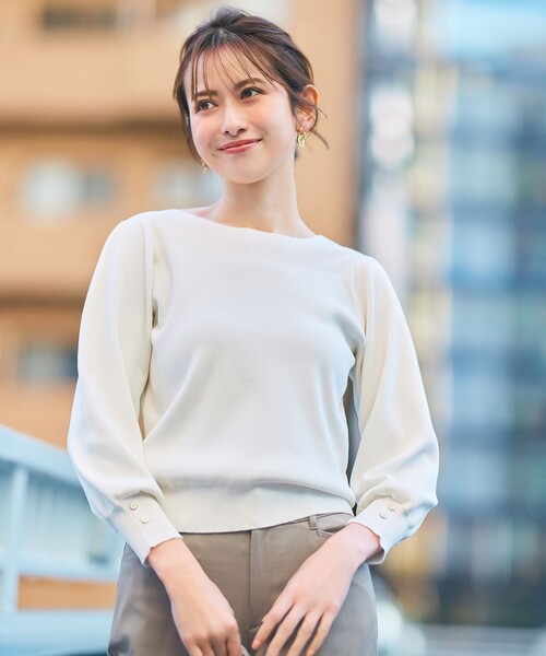ANY SIS（エニィスィス）の「【洗える】フラワーモイスチャー ニット（ニット/セーター・レディース・ライラック系/ホワイト系/スカイブルー系/ライトイエロー系/ネイビー系・2）」の2枚目の写真