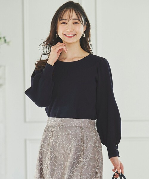 ANY SIS（エニィスィス）の「【洗える】フラワーモイスチャー ニット（ニット/セーター・レディース・ライラック系/ホワイト系/スカイブルー系/ライトイエロー系/ネイビー系・2）」の3枚目の写真