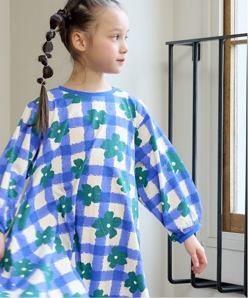 HOGAN RANCH WEAR（ホーガンランチウエア）の「ランタンロングスリーブワンピース（90～130cm）（ワンピース・キッズ・ブルー/ブラック・100/110/120/130/90）」の2枚目の写真