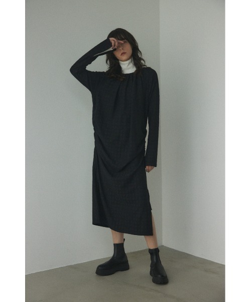BLACK BY MOUSSY（ブラックバイマウジー）の「gather dress(ギャザードレス)（ワンピース・レディース・ライトイエロー/ブラック/ライトベージュ・FREE）」の2枚目の写真