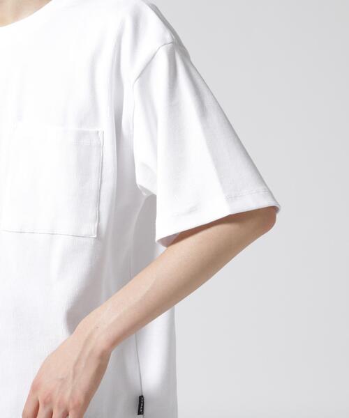 AVIREX（アヴィレックス）の「《DAILY/デイリー》RIB LOOSE FIT T-SHIRT / リブ ルーズフィット 半袖 Tシャツ / AVIREX / アヴィレックス（Tシャツ/カットソー・メンズ・ブラック/チャコールグレー/グレー/ホワイト・L/M/XL）」の20枚目の写真