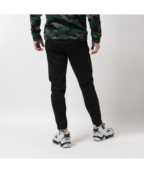 Reebok(リーボック)の「ストレングス パンツ / STRENGTH PANT(スウェットパンツ・メンズ・ブラック/グレー・LARGE/MEDIUM/SMALL/XX-LARGE/X-LARGE)」の4枚目の写真