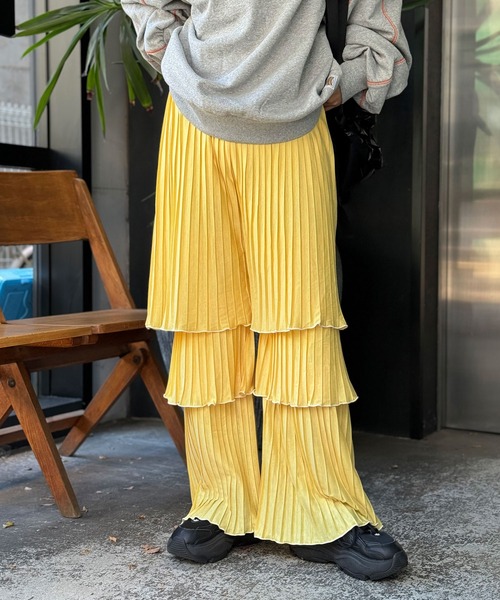 HELLO.SANFRANCISCO イエローフリルプリーツパンツ HELLO.SANFRANCISCO（ハローサンフランシスコ）の「【HELLO