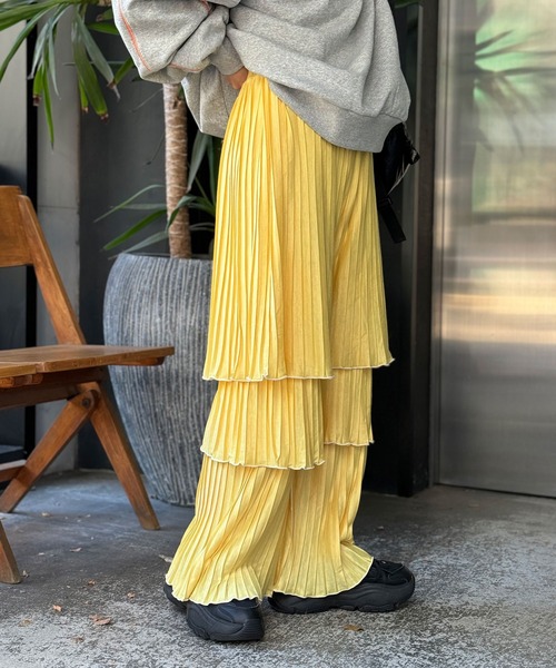 HELLO.SANFRANCISCO(ハローサンフランシスコ)の「【HELLO.SANFRANCISCO/ハローサンフランシスコ】配色フリルプリーツパンツ(その他パンツ・レディース・ブラック/パープル/イエロー・FREE)」の21枚目の写真