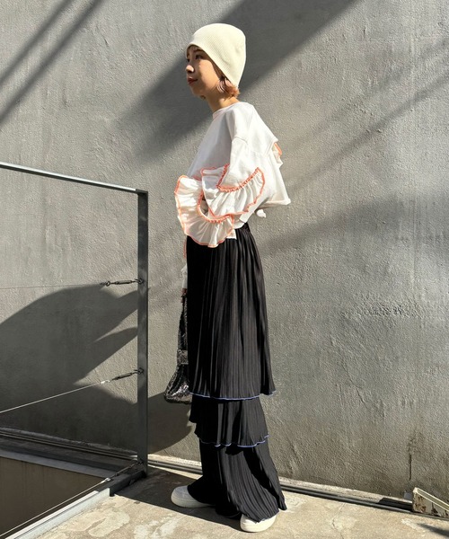 HELLO.SANFRANCISCO(ハローサンフランシスコ)の「【HELLO.SANFRANCISCO/ハローサンフランシスコ】配色フリルプリーツパンツ(その他パンツ・レディース・ブラック/パープル/イエロー・FREE)」の12枚目の写真