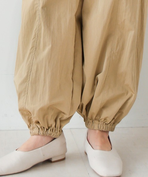 Bou Jeloud(ブージュルード)の「ハイデンクロスペグパンツ(その他パンツ・レディース・ネイビー/ベージュ・38)」の10枚目の写真