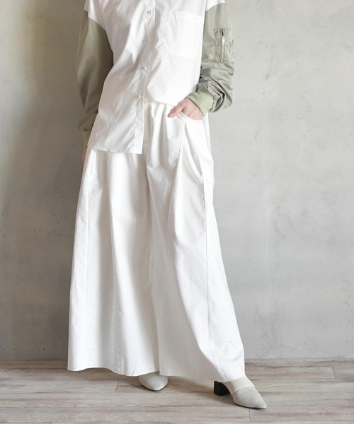 BITTOKO(ビットコ)の「ホワイトハギデニムパンツ(デニムパンツ・レディース・ホワイト/グレー・SMALL/MEDIUM)」の17枚目の写真