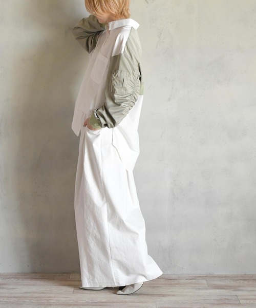 BITTOKO(ビットコ)の「ホワイトハギデニムパンツ(デニムパンツ・レディース・ホワイト/グレー・SMALL/MEDIUM)」の22枚目の写真