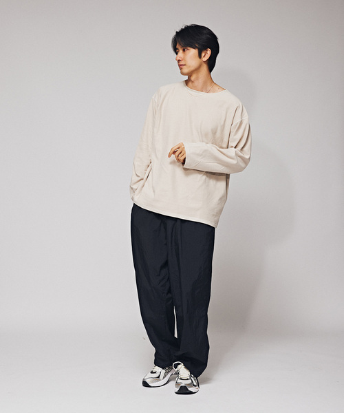 EDIFICE(エディフィス)の「ライト フレンチ テリー ボートネック Tシャツ(Tシャツ/カットソー・メンズ・ベージュ/ブラウン/ブラック・MEDIUM/LARGE)」の5枚目の写真