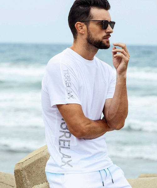 1PIU1UGUALE3 RELAX (ウノピゥウノウグァーレトレ リラックス)の「1PIU1UGUALE3 RELAX(ウノピゥウノウグァーレトレ リラックス)ラインストーンサイドロゴ半袖Tシャツ(Tシャツ/カットソー・メンズ・ホワイト/ブラック・S/M/L/XL/XXL)」の7枚目の写真