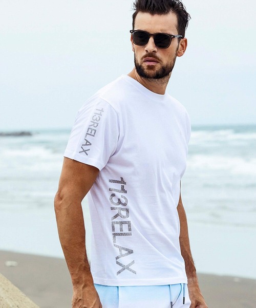 1PIU1UGUALE3 RELAX (ウノピゥウノウグァーレトレ リラックス)の「1PIU1UGUALE3 RELAX(ウノピゥウノウグァーレトレ リラックス)ラインストーンサイドロゴ半袖Tシャツ(Tシャツ/カットソー・メンズ・ホワイト/ブラック・S/M/L/XL/XXL)」の8枚目の写真