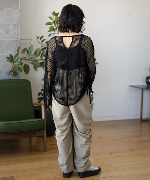 LEPSIM（レプシィム）の「【産前・産後対応】マタニティ／メッシュドロストプルオーバー　109203（マタニティウェア/グッズ・レディース・ブルー/ブラック/アイボリー・FREE）」の12枚目の写真