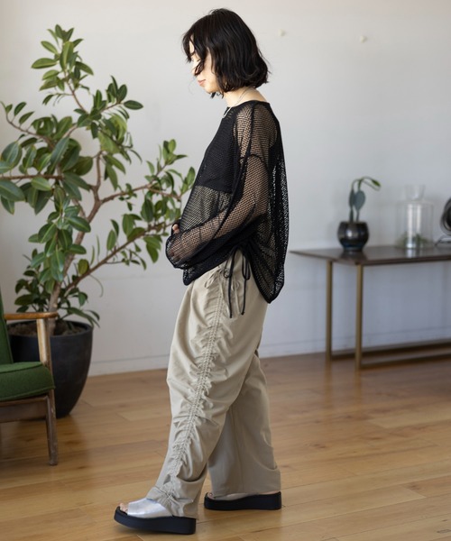 LEPSIM（レプシィム）の「【産前・産後対応】マタニティ／メッシュドロストプルオーバー　109203（マタニティウェア/グッズ・レディース・ブルー/ブラック/アイボリー・FREE）」の13枚目の写真