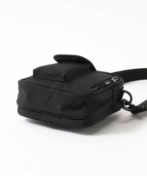Carhartt WIP（カーハートダブリューアイピー）の「【CARHARTT WIP / カーハート ダブリューアイピー】ESSENTIALS BAG SMALL（ショルダーバッグ・メンズ・ブラック・FREE）」の6枚目の写真