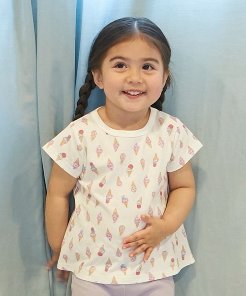 petit main(プティマイン)の「【プティプラ】GIRLS半袖Tシャツ(Tシャツ/カットソー・キッズ・イエロー/エメラルド/ブルー/マルチ/オレンジ/ライトグリーン/ピンク/ラベンダー/ネイビー/オフホワイト・110cm/100cm/90cm/80cm/130cm/120cm)」の10枚目の写真