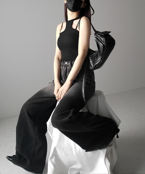 me+em select(ミームセレクト)の「【 カップ付き 】カットアウトストラップクロップドタンクトップ / cut out strap cropped tanktop(タンクトップ・レディース・ホワイト/ブラック・FREE)」の18枚目の写真