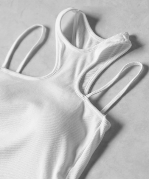 me+em select(ミームセレクト)の「【 カップ付き 】カットアウトストラップクロップドタンクトップ / cut out strap cropped tanktop(タンクトップ・レディース・ホワイト/ブラック・FREE)」の11枚目の写真