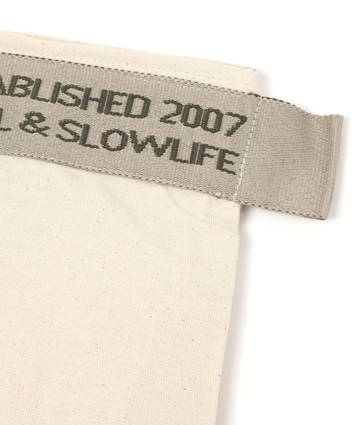 niko and...（ニコアンド）の「オリジナルニコロゴテープポーチ（ポーチ・レディース・グレー/アイボリー/カーキ・0）」の9枚目の写真