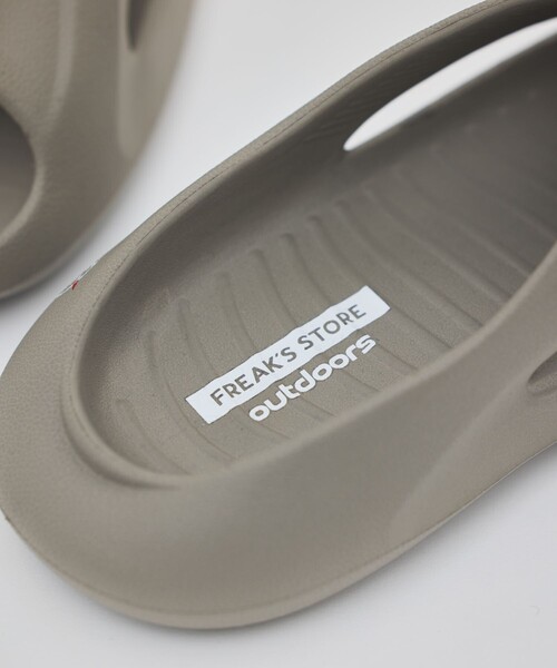 FREAK'S STORE（フリークスストア）の「限定展開 FREAK'S STORE OUTDOORS/フリークスアウトドアーズ リカバリースライドサンダル（サンダル・メンズ・ブラック/ベージュ・26.0cm/25.0cm/24.0cm/23.0cm/28.0cm/27.0cm）」の6枚目の写真