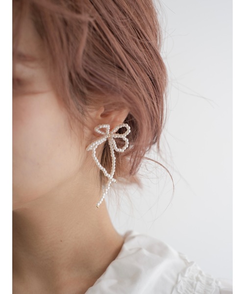 JUMELLE（ジュメロ）の「pearl butterfly pierce（ピアス（両耳用）・レディース・ホワイト・FREE）」の7枚目の写真