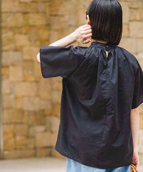 ITEMS URBANRESEARCH（アイテムズ アーバンリサーチ）の「『UR GREEN』ハイネックブラウス（シャツ/ブラウス・レディース・ミント/ホワイト/ブラック・FREE）」の15枚目の写真