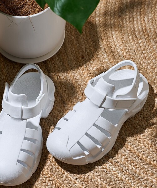 PUBLUX（パブリュクス）の「CARIGA/カリガ Gurkha/グルカ デザイン リカバリーサンダル　限定展開（サンダル・レディース・ホワイト/ブラック/オリーブ・38/36）」の11枚目の写真