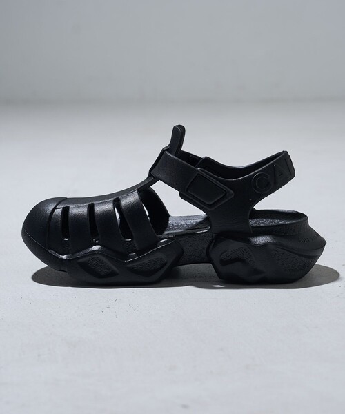 PUBLUX（パブリュクス）の「CARIGA/カリガ Gurkha/グルカ デザイン リカバリーサンダル　限定展開（サンダル・レディース・ホワイト/ブラック/オリーブ・38/36）」の7枚目の写真